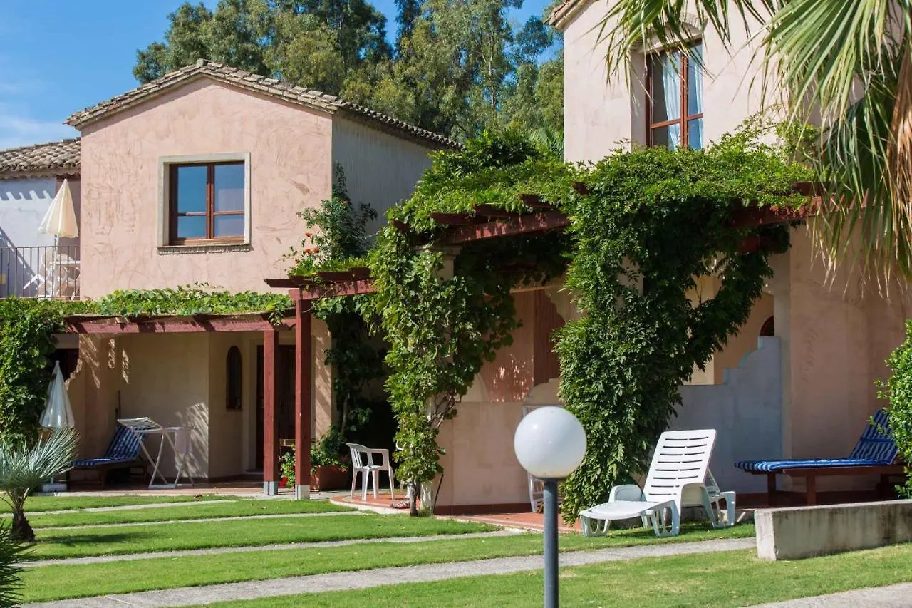 Studio In Pula Sardinien Cagliari Provinz 43439 Fox E Sali-monte Agumu